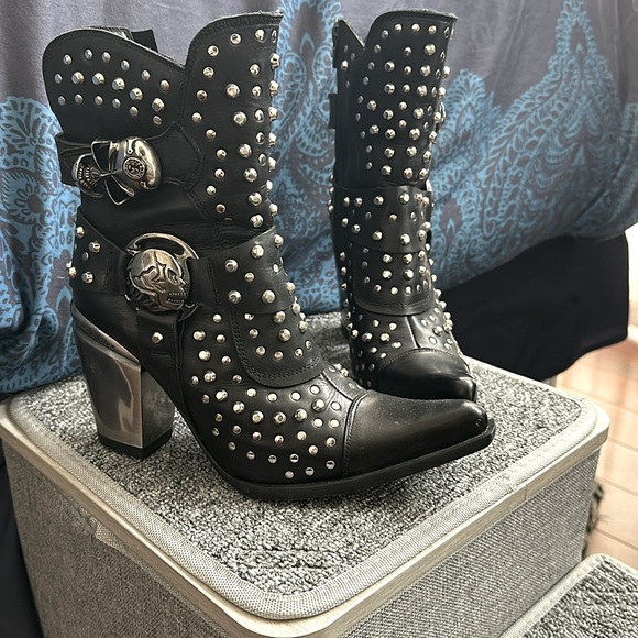 new rock Shoes - New Rock studded cowboy boots with skulls